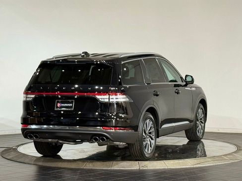 New 2026 Lincoln Aviator AWD image 9