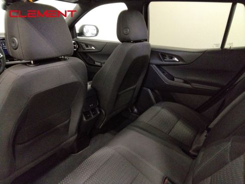 Used 2025 Chevrolet Equinox LT image 32
