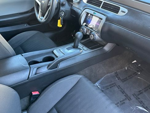 Used 2015 Chevrolet Camaro LS RWD image 18