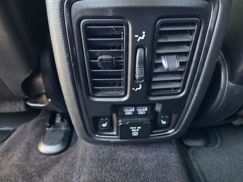 Used 2017 Dodge Durango GT w/ Premium Group image 31