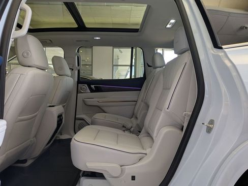 New 2026 Buick Enclave Avenir w/ Super Cruise Package image 10