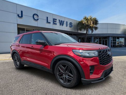 Certified 2025 Ford Explorer ST w/ Sun And Sound Package AWD/4WD image 1