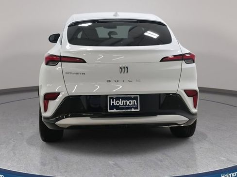 Used 2025 Buick Envista Sport Touring image 7