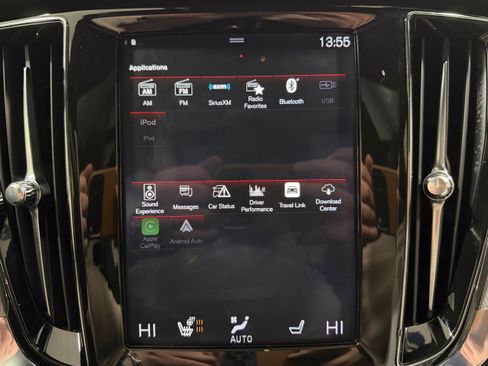 Used 2019 Volvo S60 T6 R-Design image 15