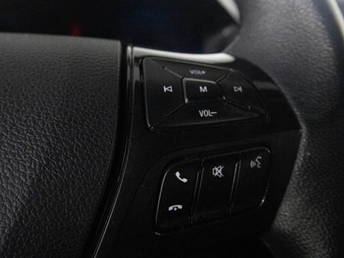 Used 2019 Ford Explorer XLT image 31