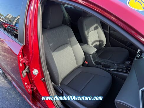 Used 2024 Toyota Corolla LE FWD image 7