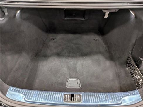 Used 2022 Mercedes-Benz S 500 4MATIC w/ AMG Line Package image 6