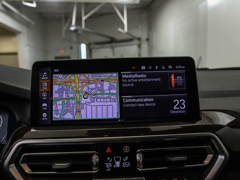 Used 2023 BMW X3 xDrive30i w/ Premium Package image 15