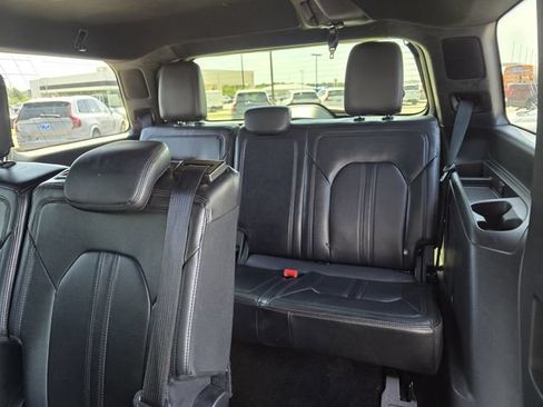 Used 2021 Ford Expedition Limited RWD image 20