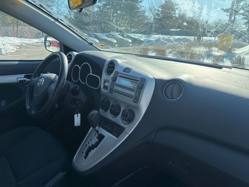 Used 2010 Toyota Matrix S image 13
