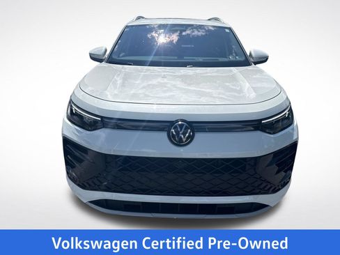 Certified 2026 Volkswagen Tiguan SEL R-Line AWD/4WD image 9