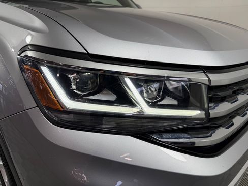 Used 2020 Volkswagen Atlas Cross Sport SEL w/ Cross Sport MDO Package image 11