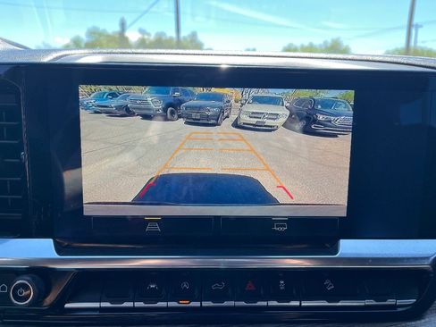 Used 2023 Chevrolet Silverado 1500 RST AWD/4WD image 14