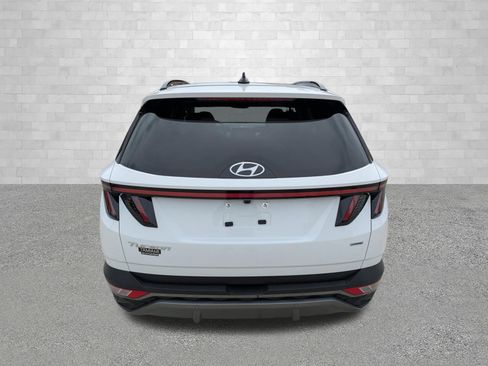 Certified 2023 Hyundai Tucson Limited AWD/4WD image 3