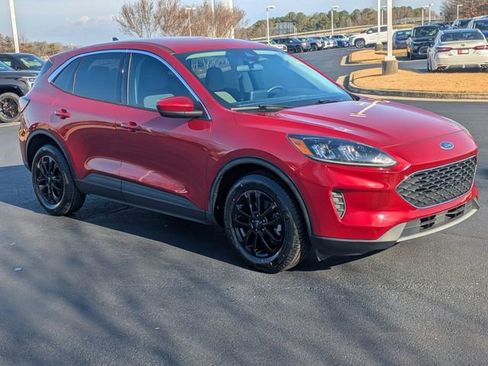 Used 2021 Ford Escape SE w/ Convenience Package image 2