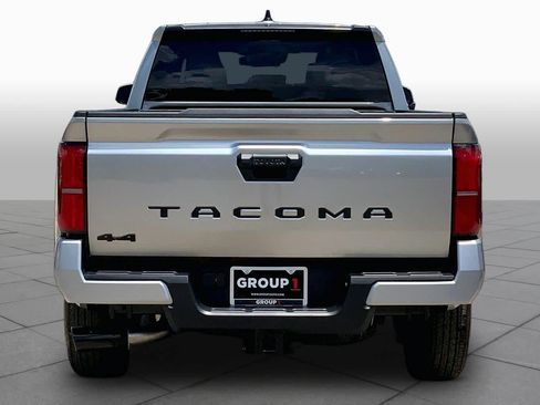 Used 2026 Toyota Tacoma SR5 AWD/4WD image 5