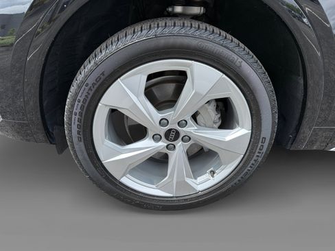 Used 2023 Audi Q5 2.0T Premium Plus w/ Premium Plus Package image 9