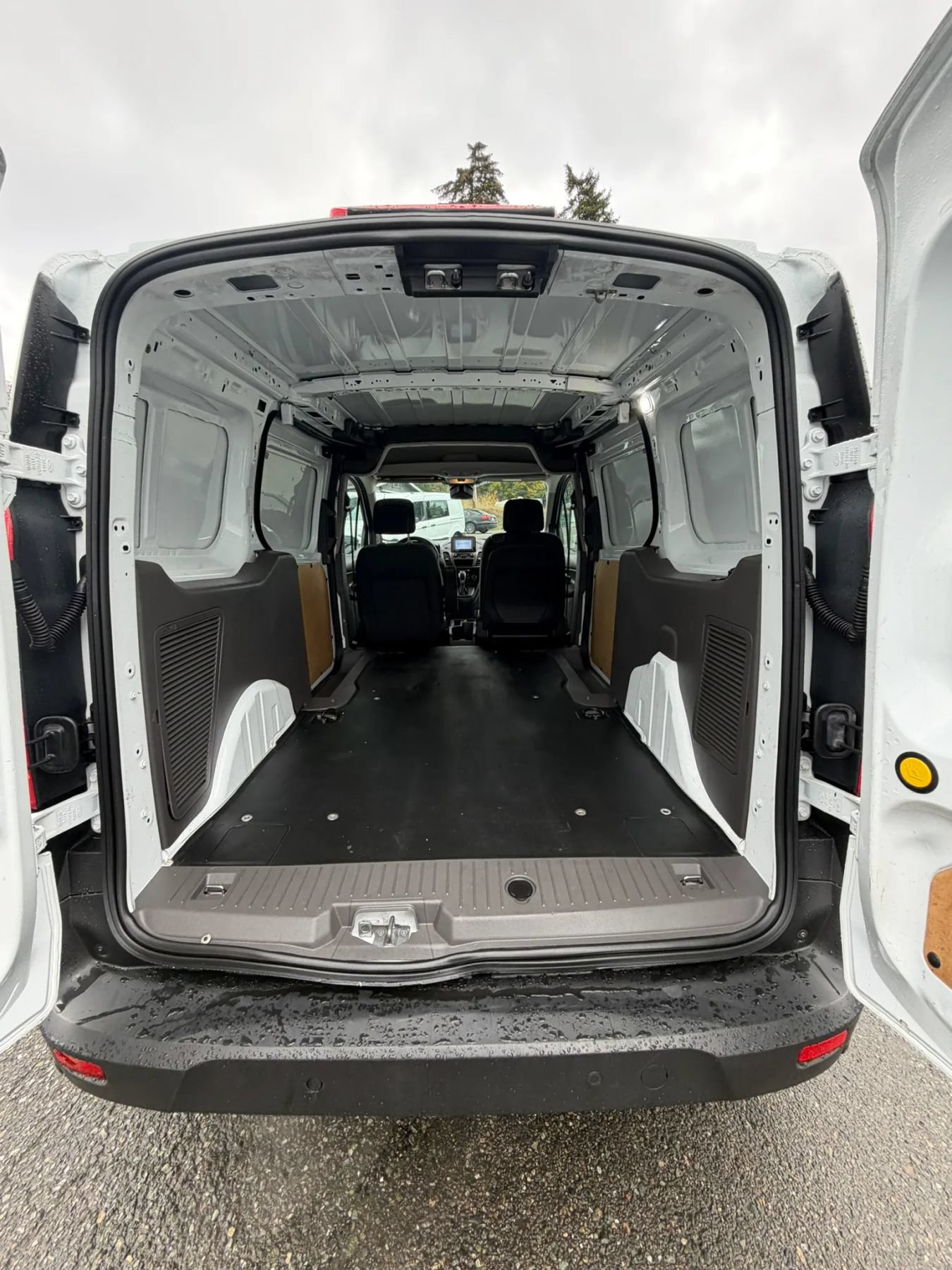 Used 2020 Ford Transit Connect XL w/ CNG/LPG Engine Prep Package FWD image 21