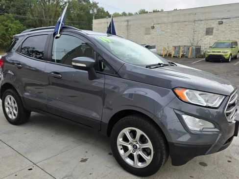Used 2019 Ford EcoSport SE w/ SE Convenience Package image 6
