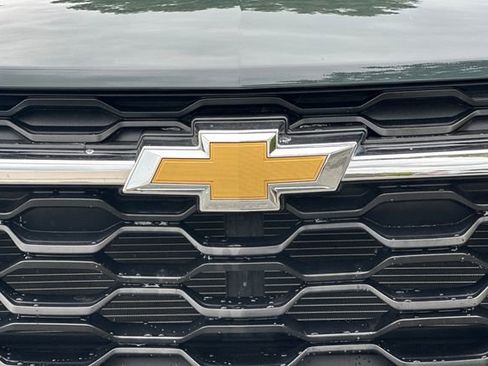 Used 2025 Chevrolet Trax LT w/ Driver Confidence Package image 45