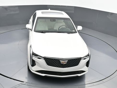 Used 2020 Cadillac CT4 Premium Luxury image 32