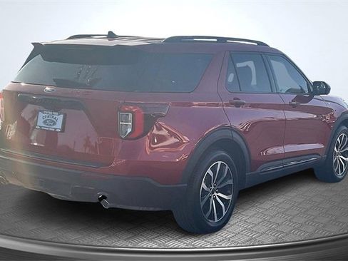 Certified 2022 Ford Explorer ST-Line w/ Class IV Trailer Tow Package image 13