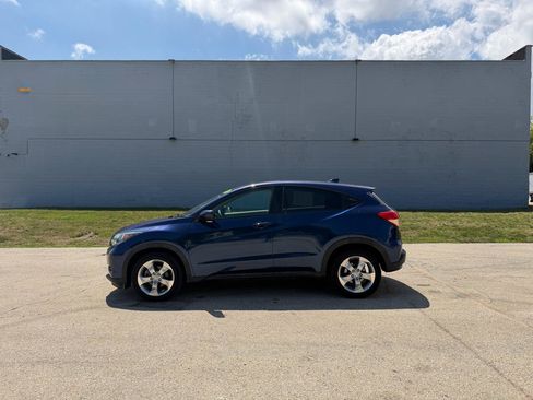 Used 2016 Honda HR-V EX image 4