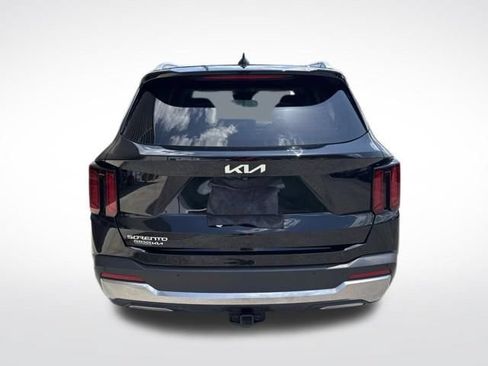 Used 2024 Kia Sorento EX w/ Panoramic Sunroof Package FWD image 8