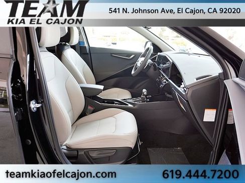 New 2026 Kia Niro EX FWD image 14