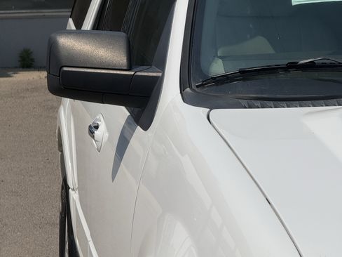 Used 2012 Ford Expedition XLT AWD/4WD image 24
