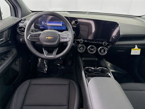 New 2026 Chevrolet Blazer EV LT image 2