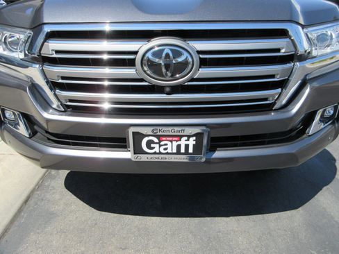 Used 2021 Toyota Land Cruiser AWD/4WD image 15