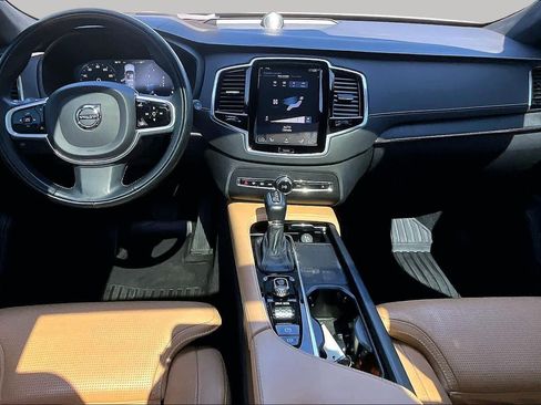 Used 2021 Volvo XC90 T6 Inscription w/ Lounge Package AWD/4WD image 16