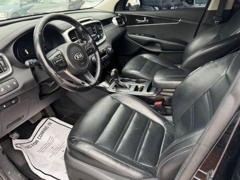 Used 2016 Kia Sorento EX w/ EX Premium Package image 9