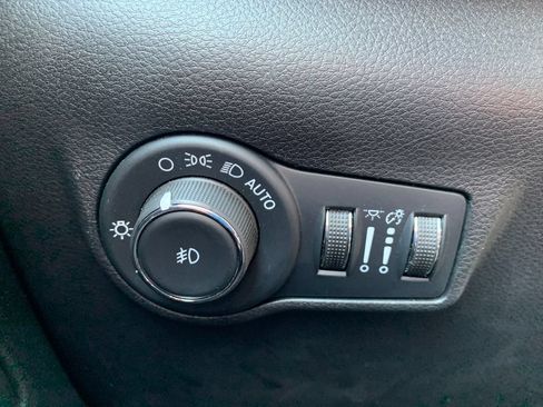 Used 2022 Jeep Compass Latitude w/ Convenience Group AWD/4WD image 24