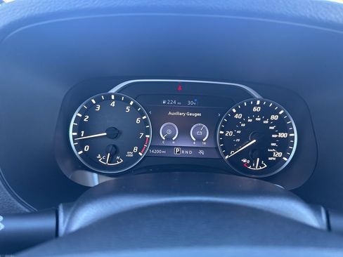 Used 2024 Nissan Frontier S w/ S Utility Package image 9