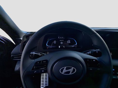 New 2026 Hyundai Elantra SEL Sport FWD image 9