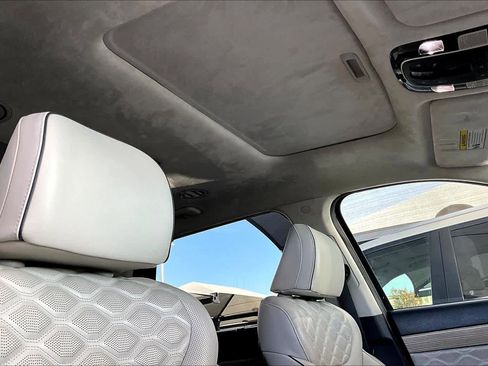 Used 2021 Hyundai Palisade Calligraphy w/ Cargo Package image 13