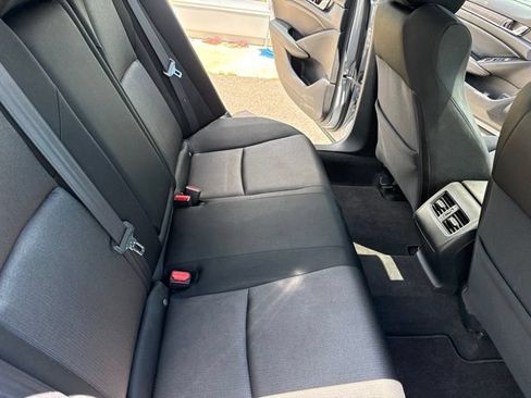 Used 2019 Honda Accord EX image 24