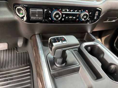 Used 2025 Chevrolet Silverado 1500 RST w/ Convenience Package II AWD/4WD image 14