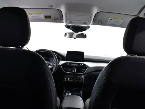 Used 2022 Ford Escape SE w/ SE Sport Appearance Package image 17