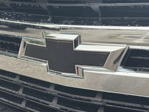 Used 2021 Chevrolet Silverado 1500 LT AWD/4WD image 9