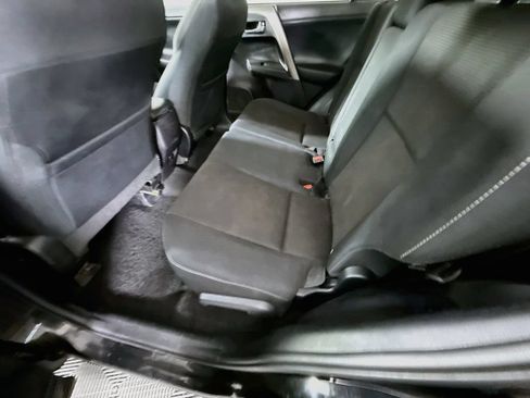 Used 2016 Toyota RAV4 XLE w/ Protection Package AWD/4WD image 26