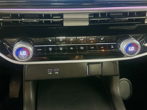 Used 2024 Honda Prologue Touring image 24