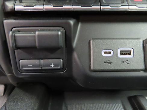 Used 2019 Chevrolet Silverado 1500 LTZ w/ LTZ Plus Package image 58