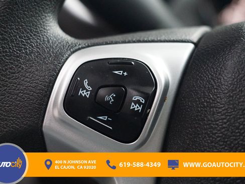 Used 2018 Ford Fiesta SE image 19