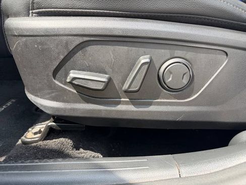 Used 2023 Hyundai Tucson SEL w/ Convenience Package AWD/4WD image 3