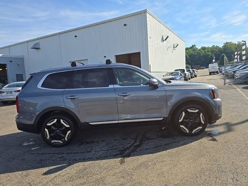 Used 2024 Kia Telluride S AWD/4WD image 9