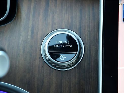 Certified 2025 Mercedes-Benz C 300 4MATIC Sedan image 28