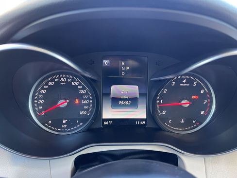 Used 2018 Mercedes-Benz GLC 300 w/ Premium Package image 14